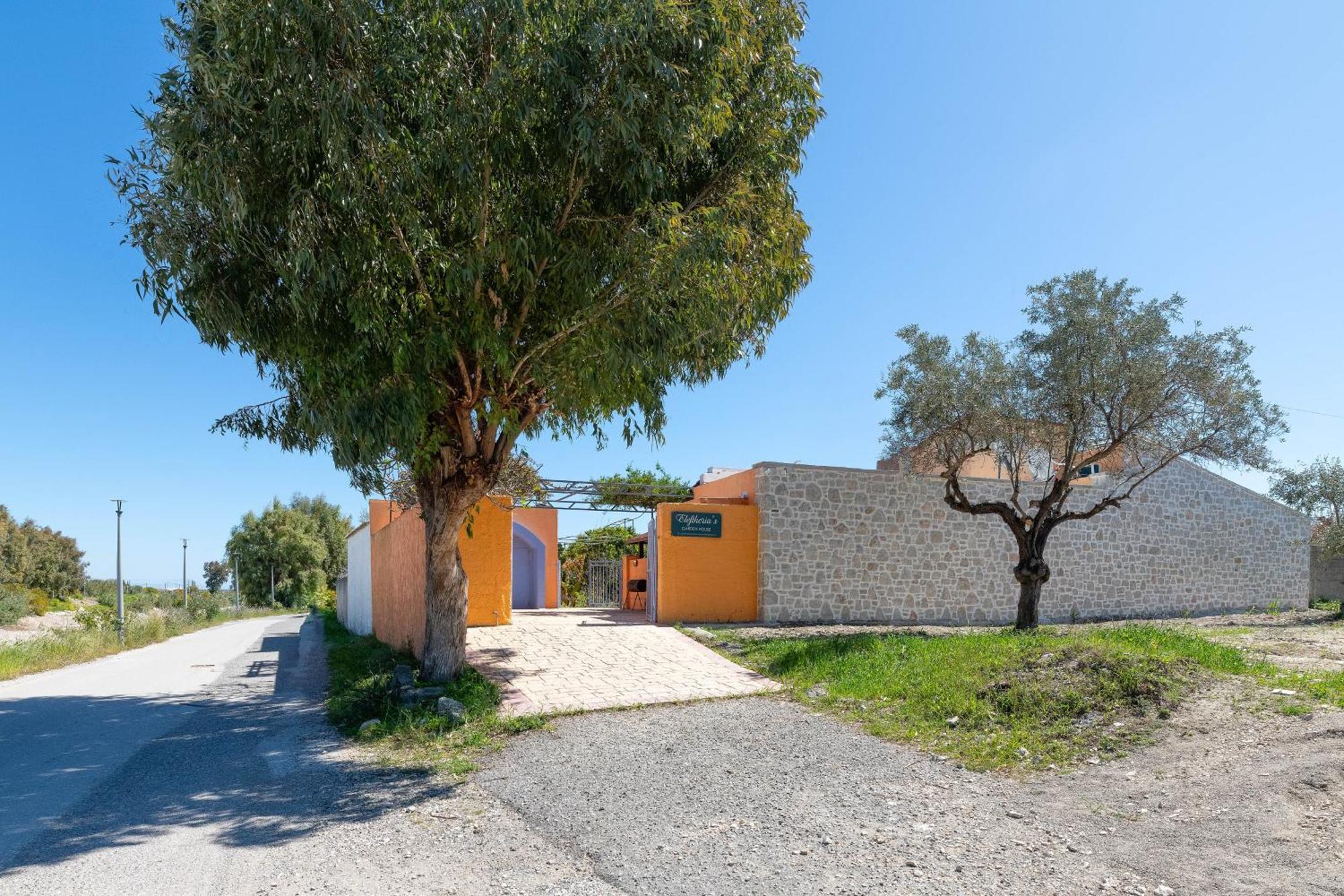 Eleftherias Garden House Afantou Eksteriør billede